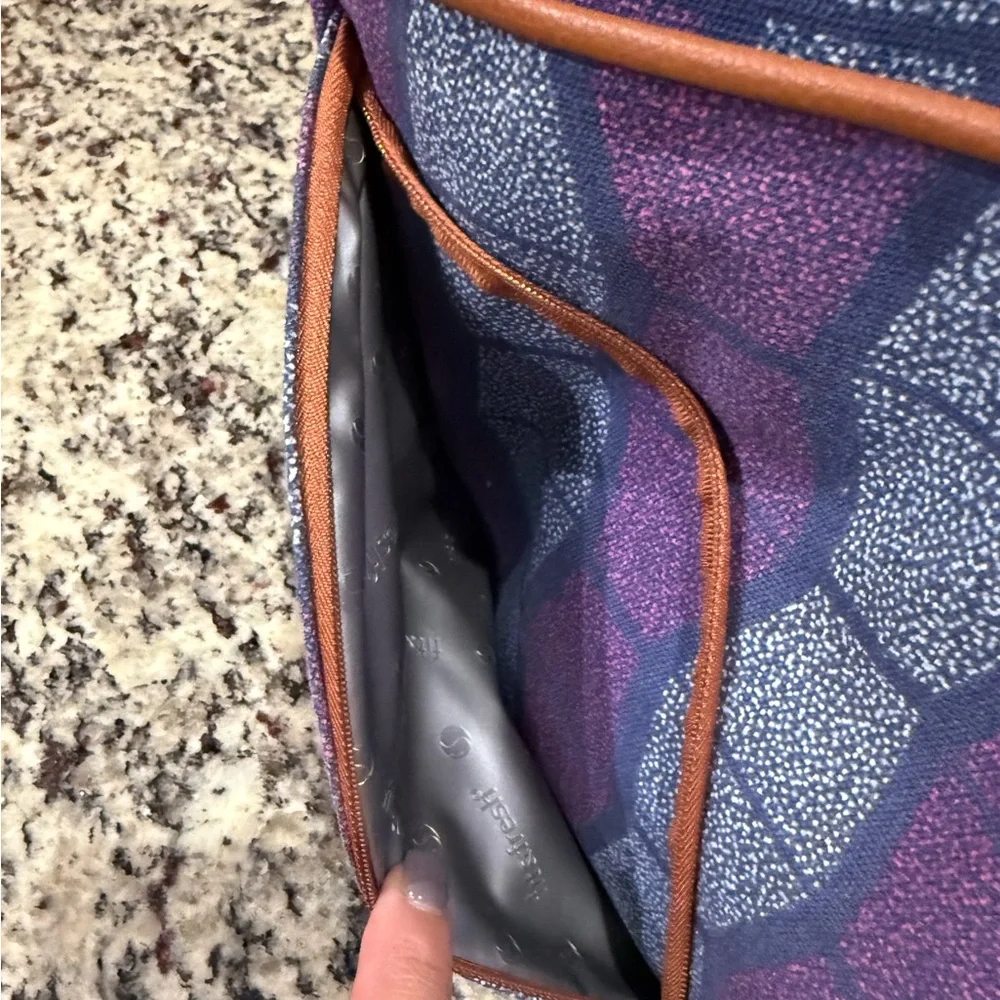 Insulated Tote with Matching Containers